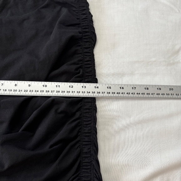 TNA Aritzia Women's Pull On Stretch Ruched Bodycon Mini Skirt Black Medium - Picture 8 of 11